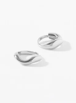 Adjustable wavy rings
