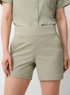 All Seasons stretch short