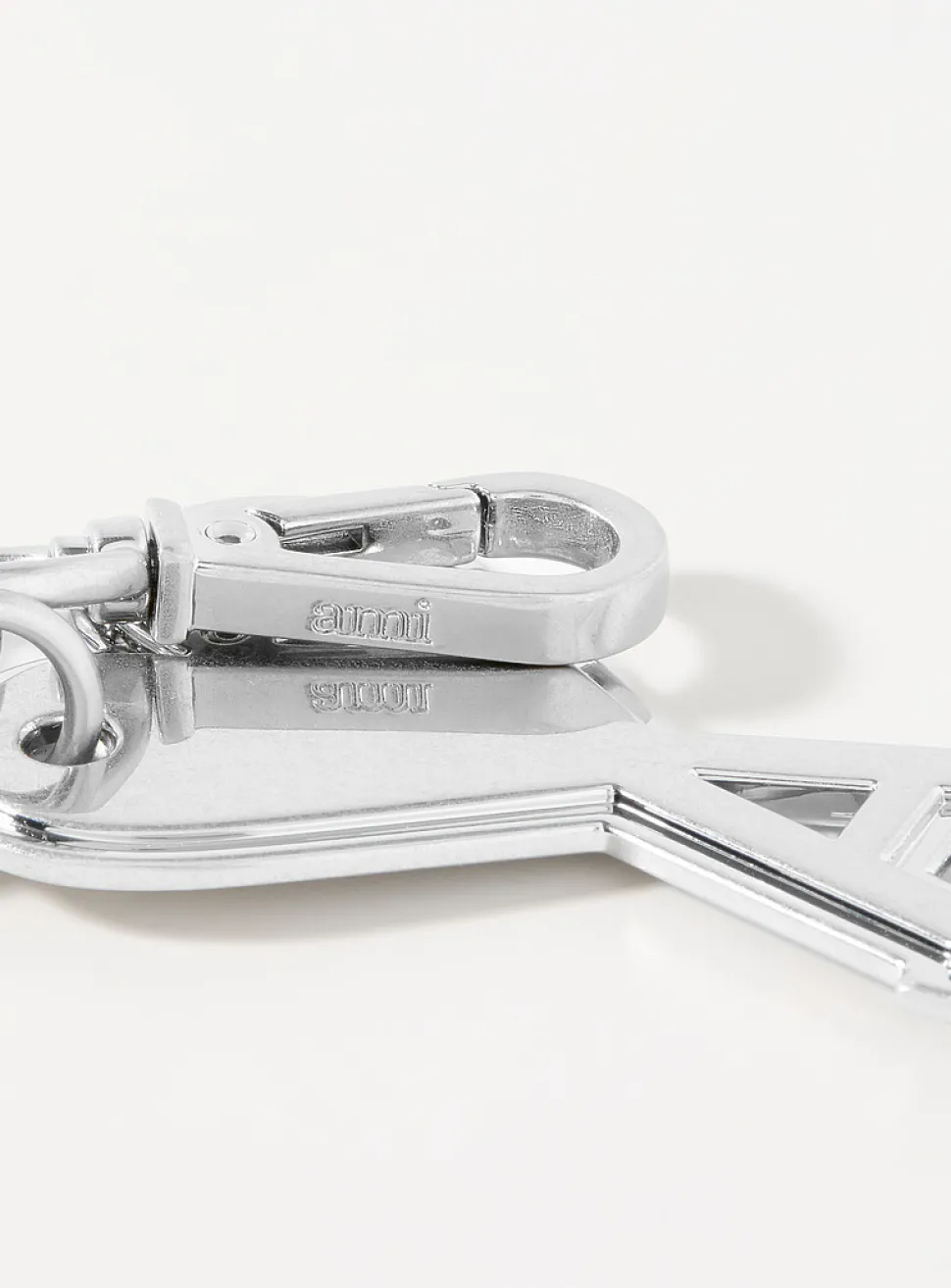 Ami de Cœur key chain carabiner