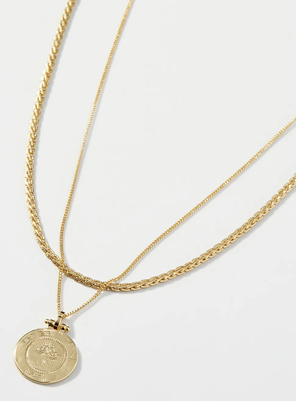 Antique pendant necklaces