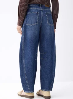 Barrel jean