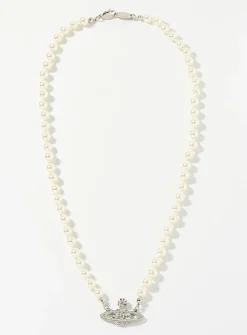 Bas Relief pearly bead necklace