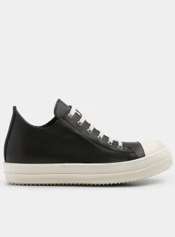 Black and white leather low-top sneaker