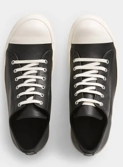Black and white leather low-top sneaker