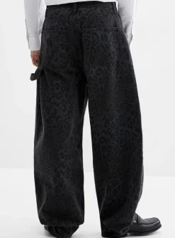 Black leopard carpenter pant