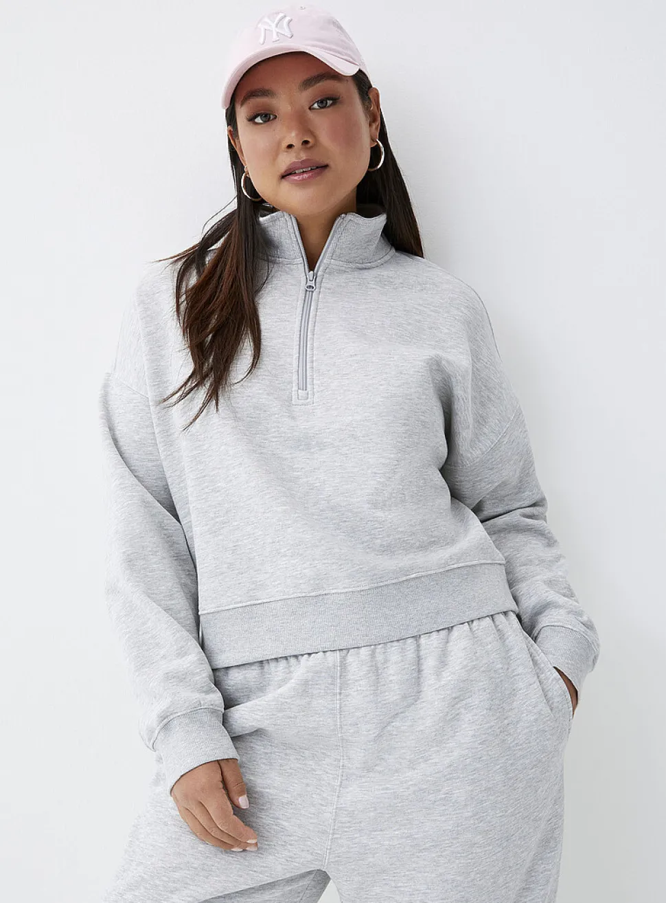 Boxy-fit zipped mock-neck sweatshirt