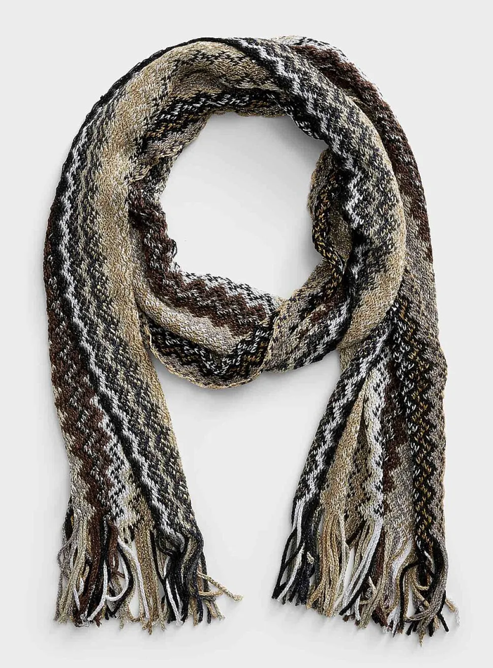 Brilliant zigzag scarf