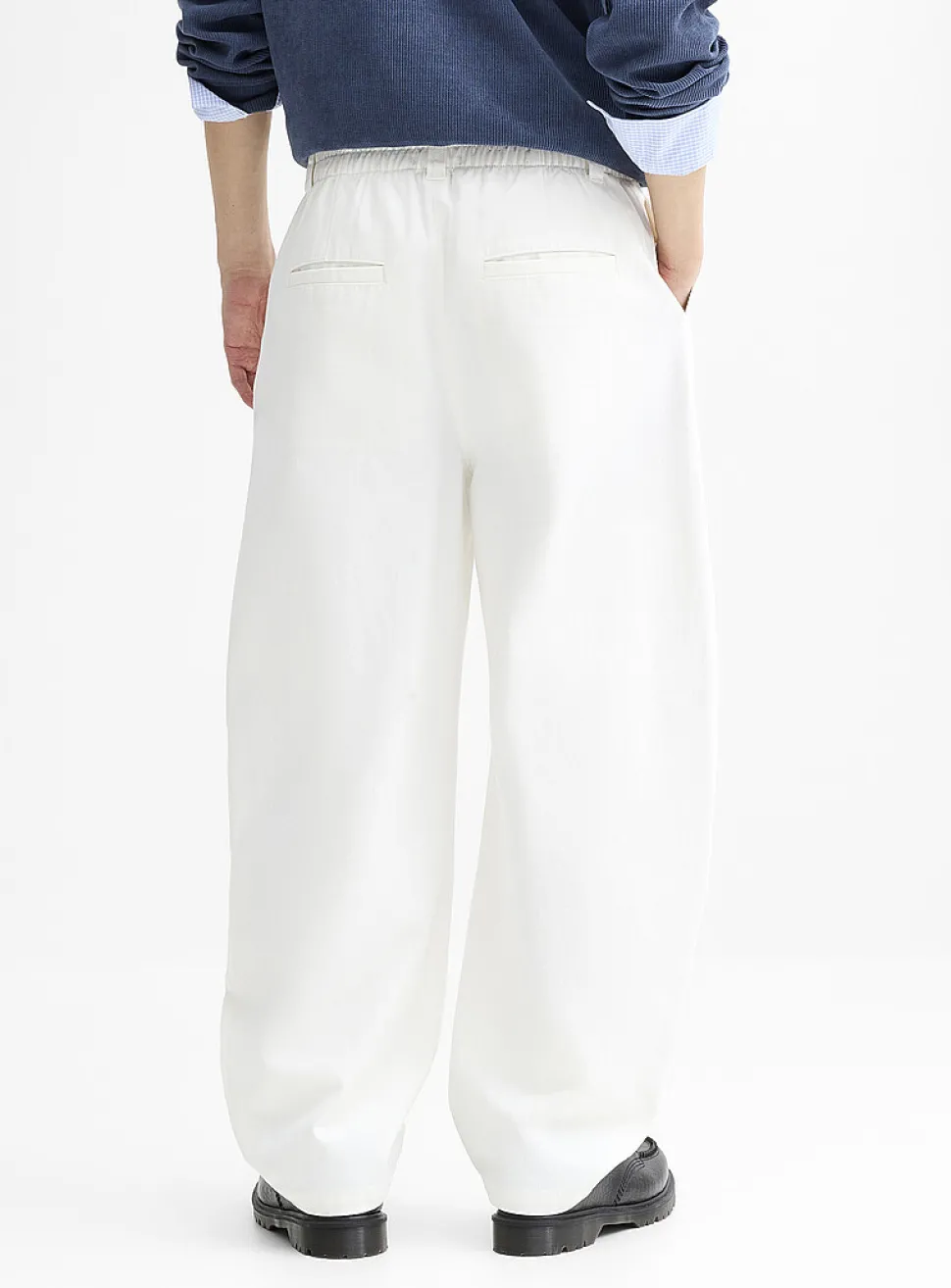 Brushed twill pleated chinos