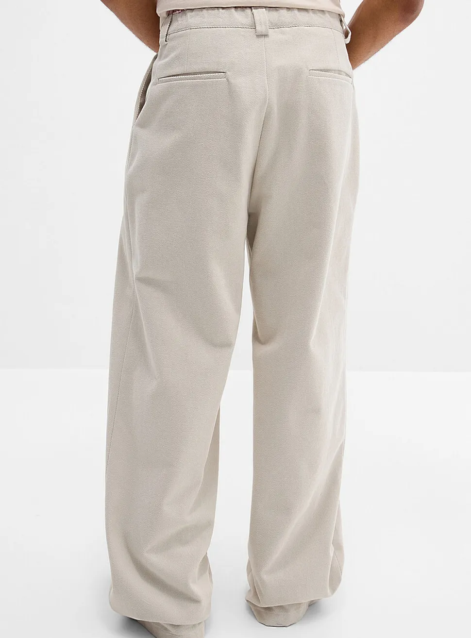 Brushed twill pleated chinos