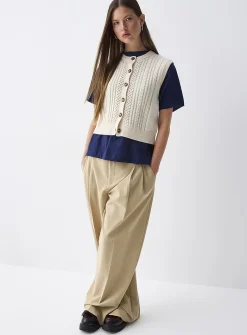 Buttoned cable-knit sweater vest