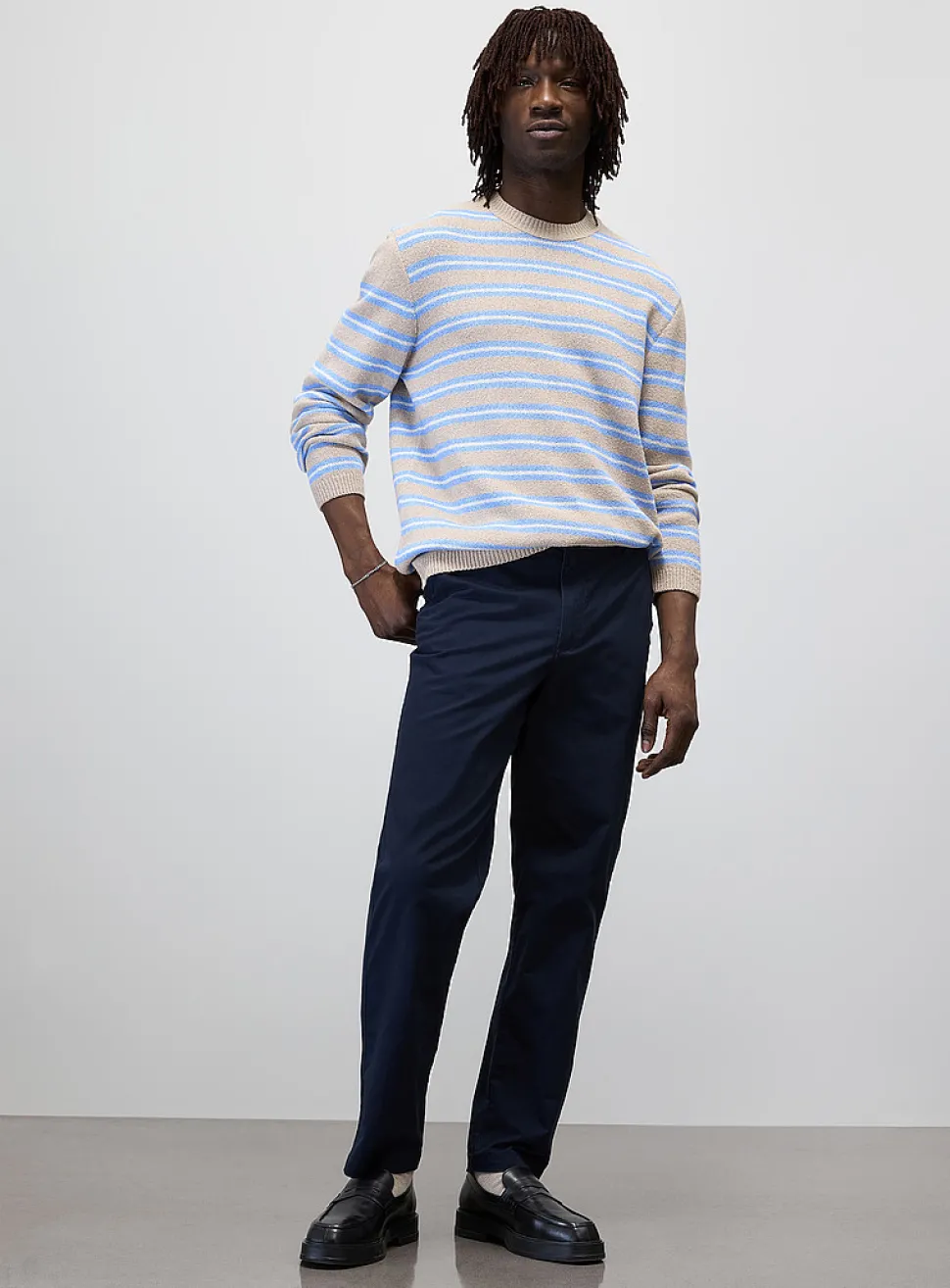 Buttoned elastic-waist chinos