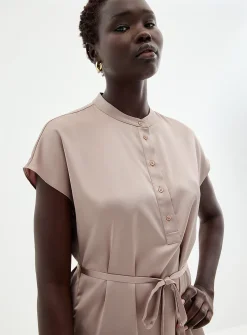 Cap-sleeve officer-collar satiny dress