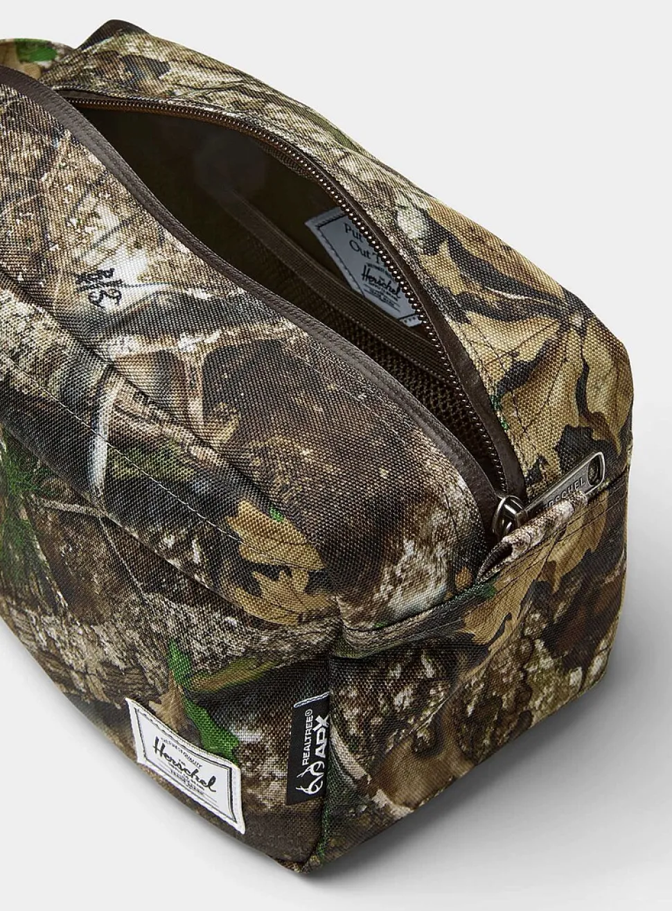 Chapter Realtree® travel case