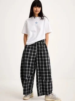 Checkered barrel-leg pant