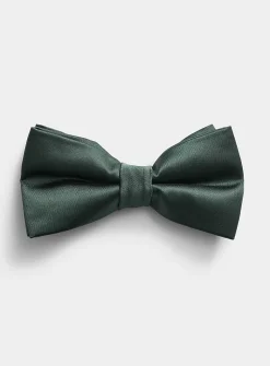 Classic bow tie