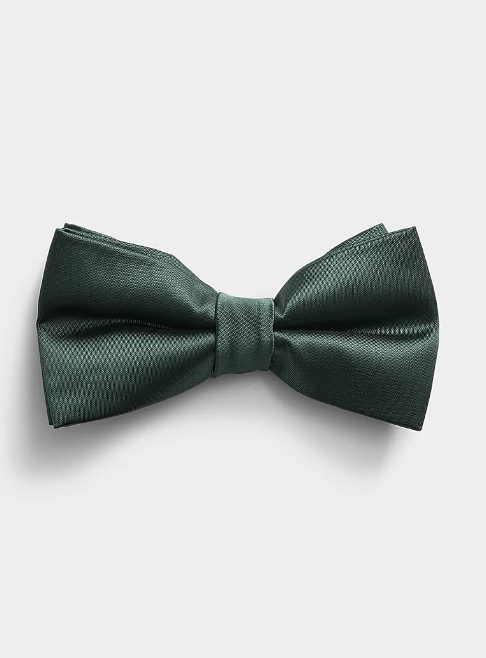 Classic bow tie