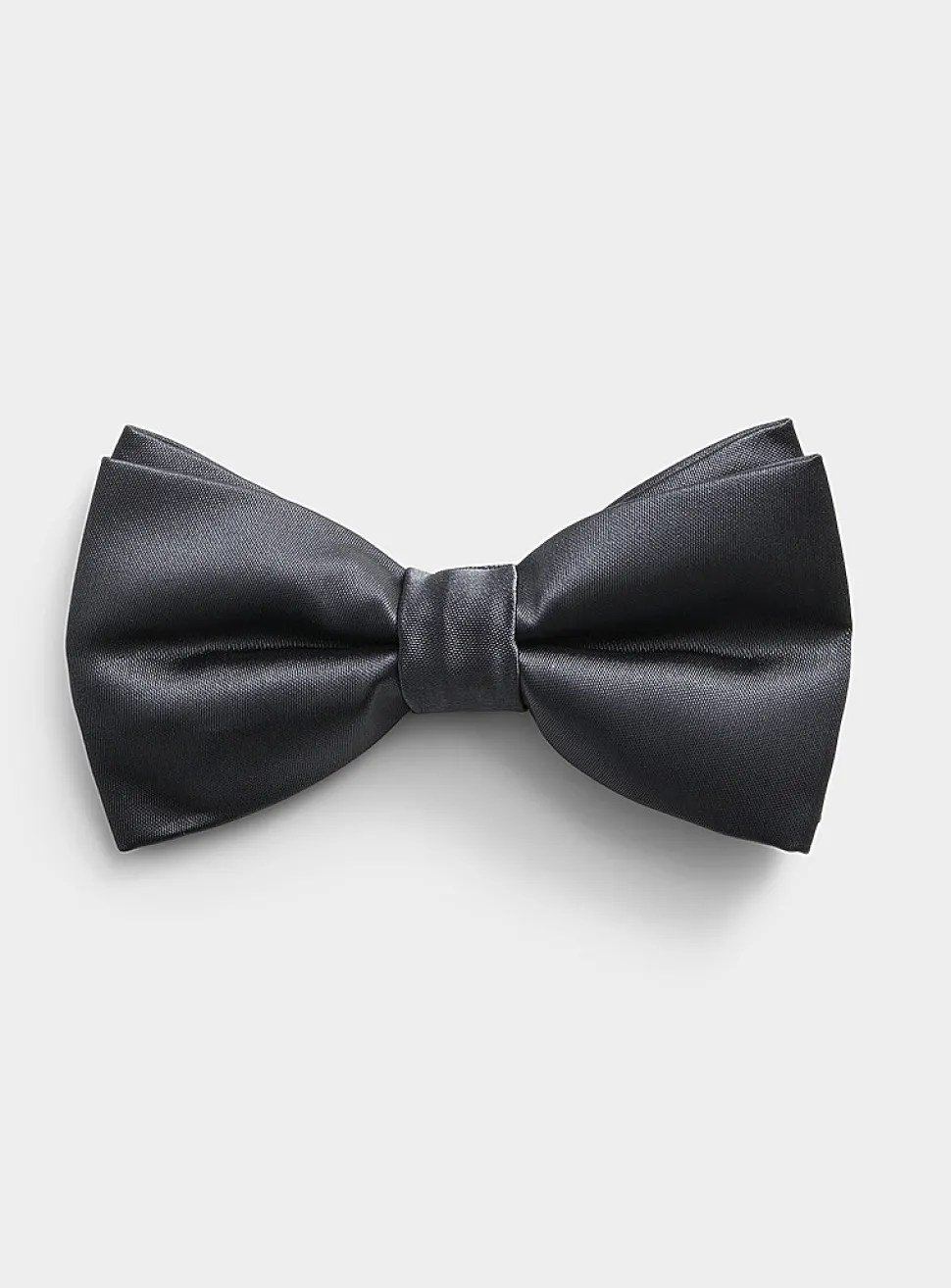 Classic bow tie