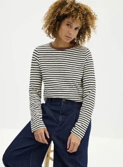 Contrasting collar striped slub T-shirt