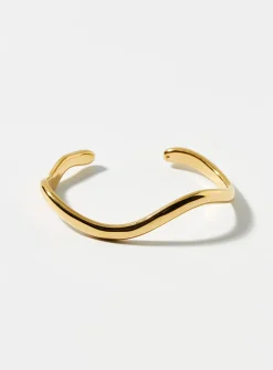 Curves open rigid bracelet