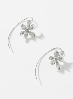 Delicate flower earrings