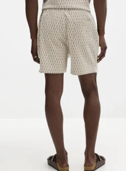 Diamond jacquard short