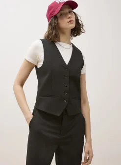 Dressy vest with small buttons