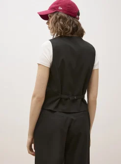Dressy vest with small buttons