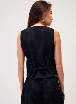 Dressy vest with small buttons