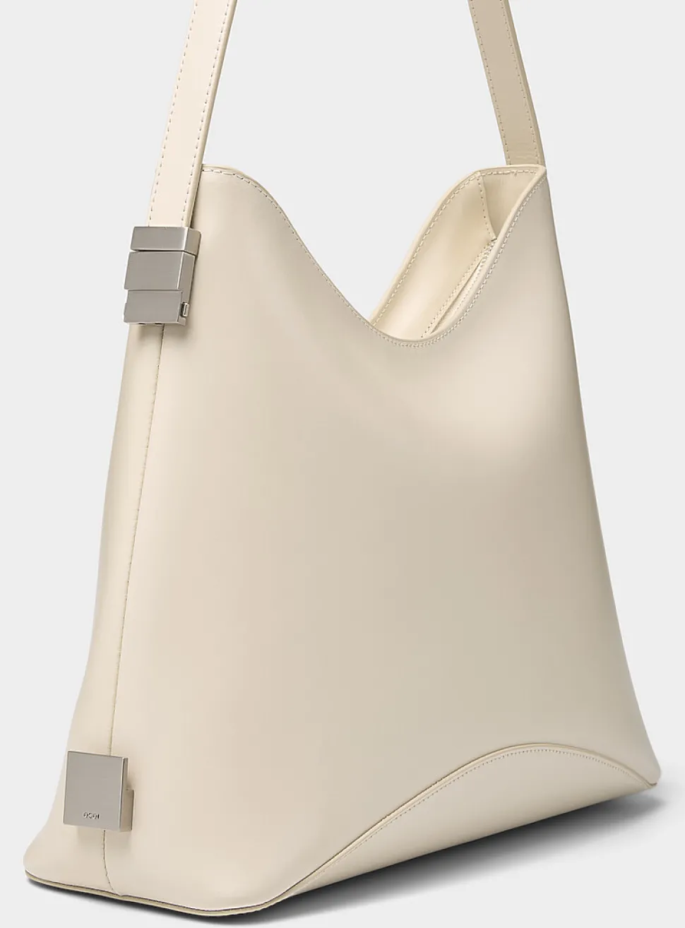 Egg smooth ecru leather bag