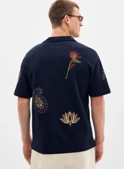 Embroidered Johnny collar polo