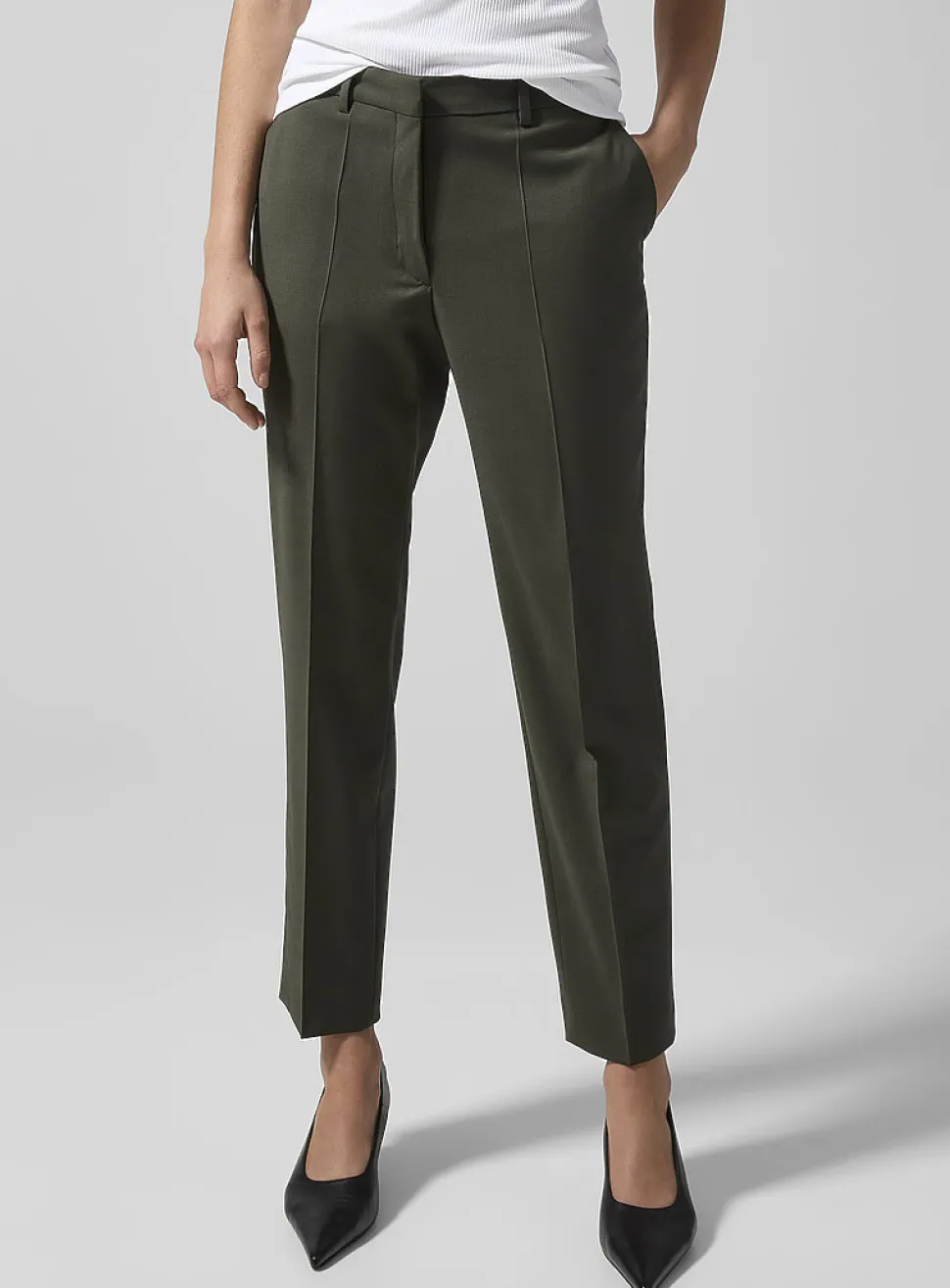 Emma wool slim-leg pant