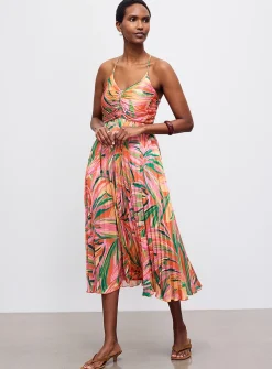 Exotic flowers pleated maxi dress