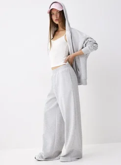 Extra-wide fleece pant
