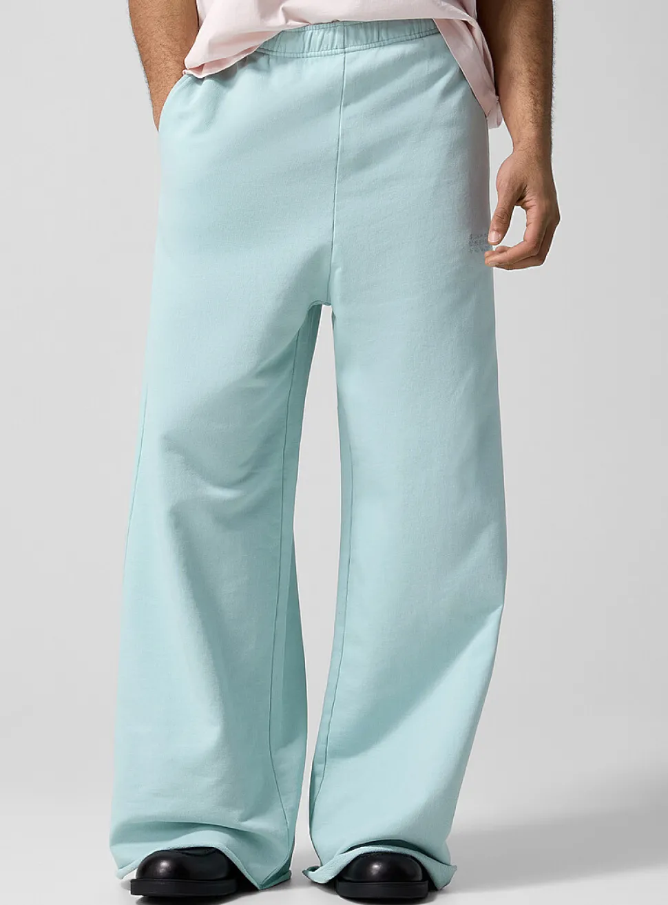 Extra-wide-leg fleece pant
