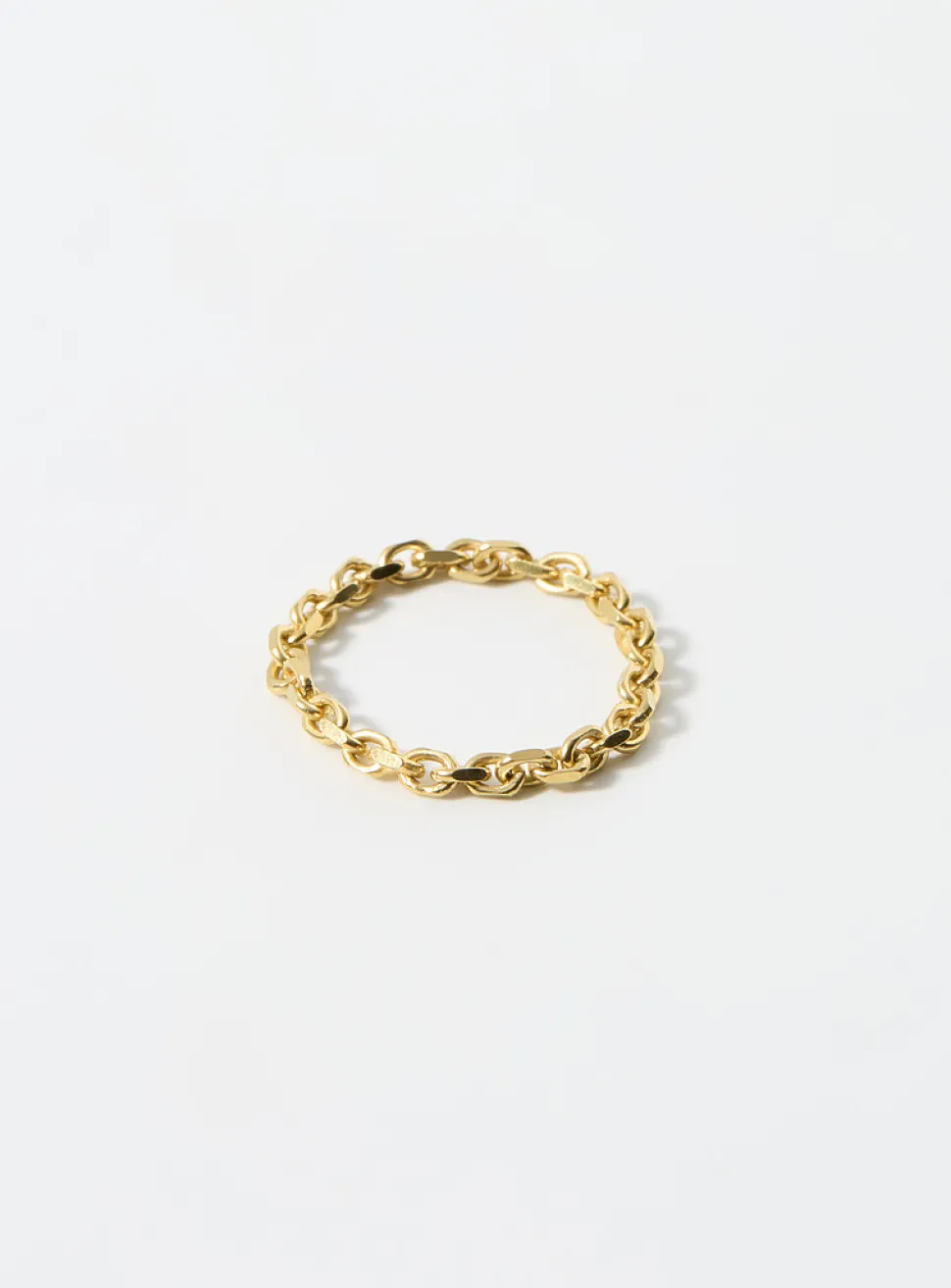 Fine golden chain ring