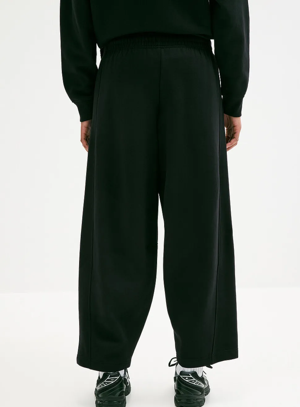 Fleece barrel-leg pant
