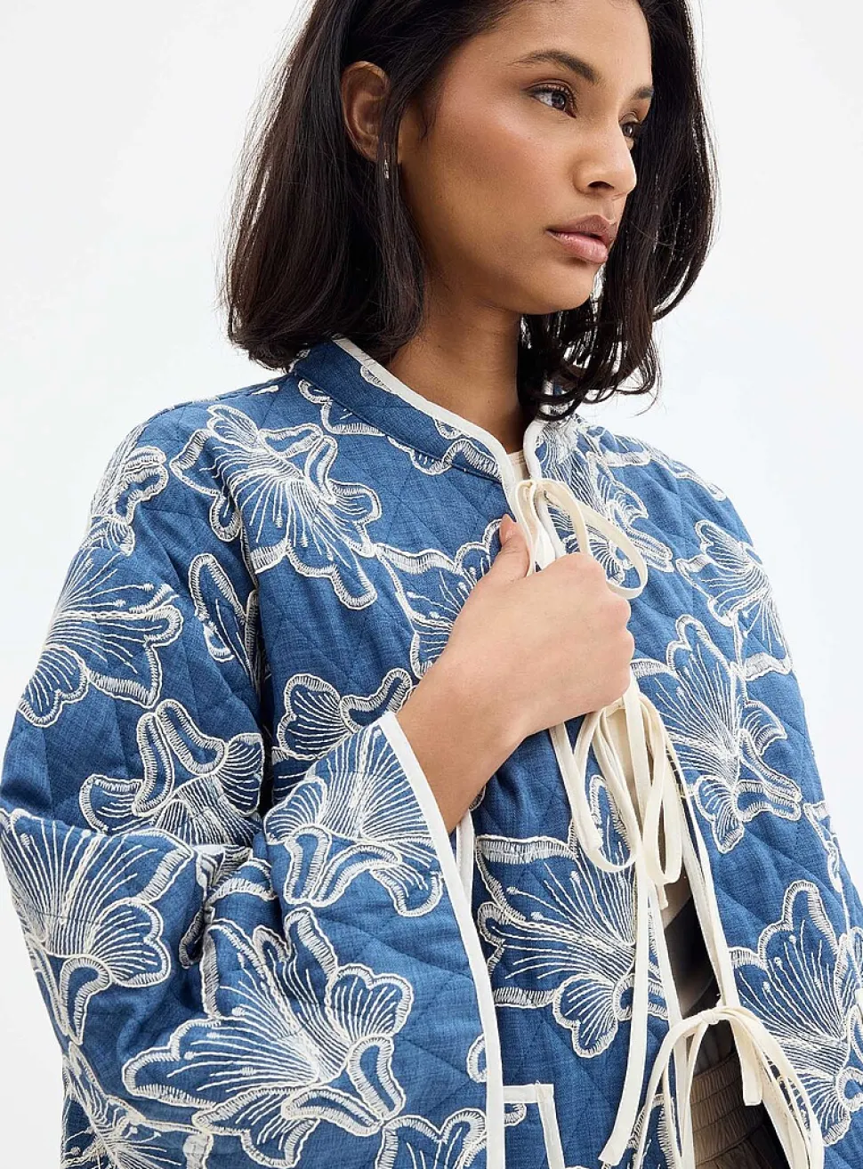 Floral embroidery quilted jacket