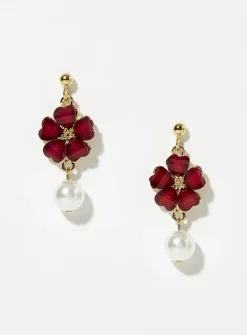 Flower and pearl earrings