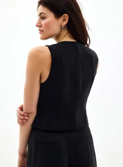 Flowy crew-neck vest