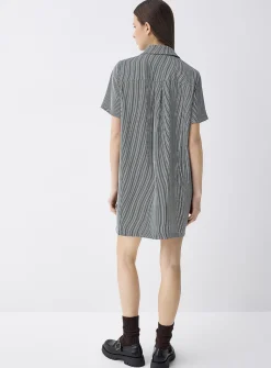 Flowy patterned shirtdress
