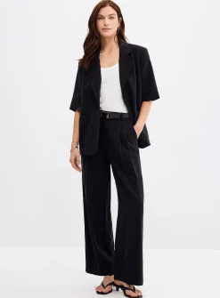 Fluid loose-fit short-sleeve blazer