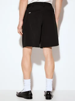Fluid pleated Bermudas