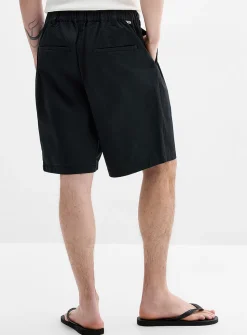Foster pleated Bermudas
