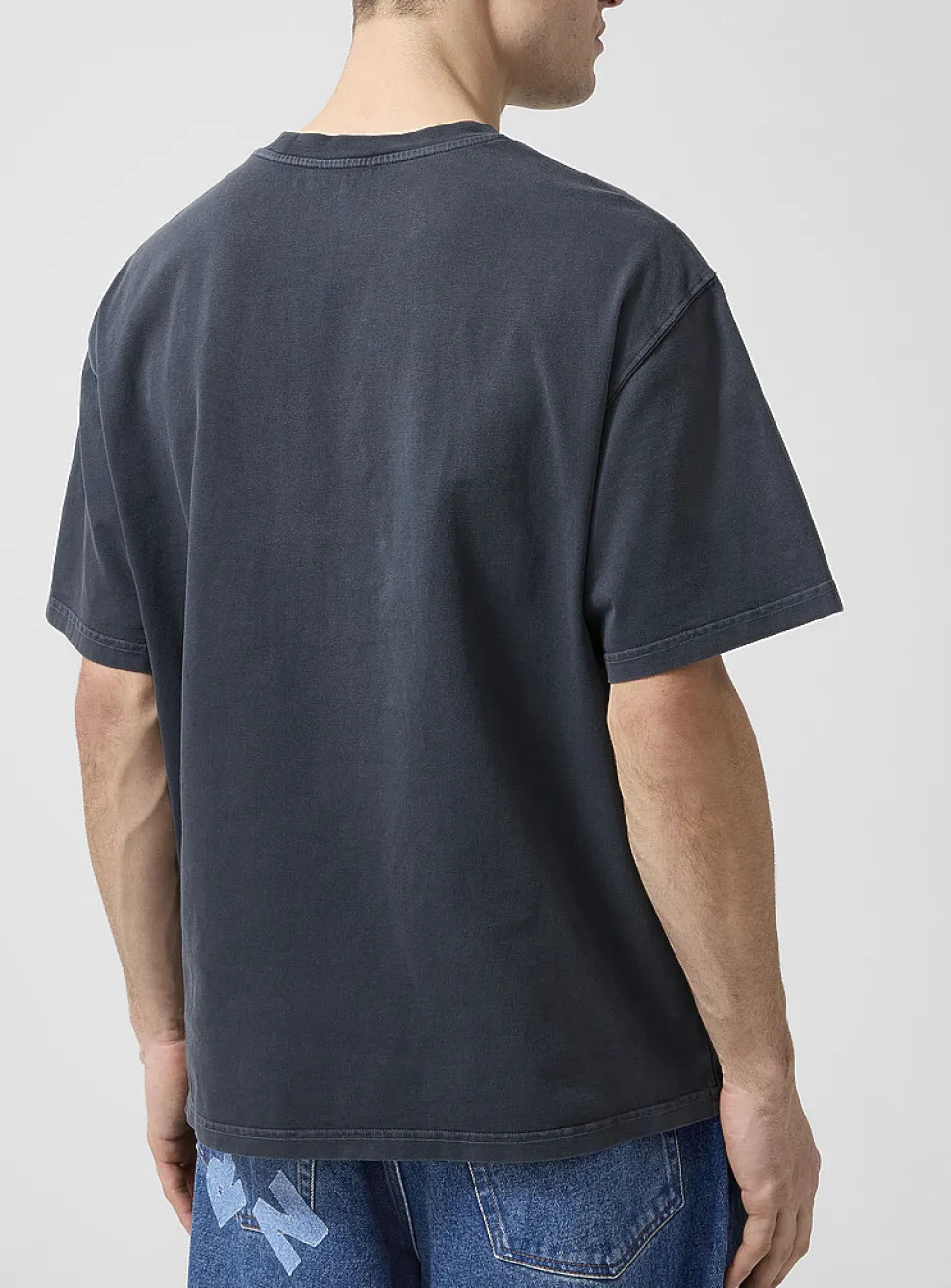 Frayed logo pocket T-shirt