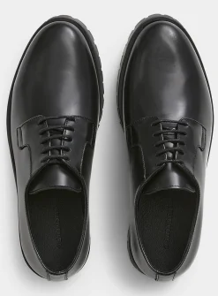 Glossy leather derby shoes