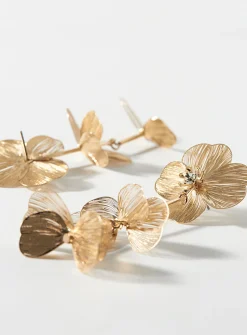 Hanging flower earrings