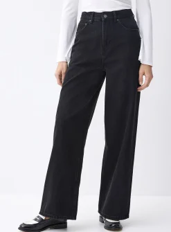 High-rise wide-leg jean