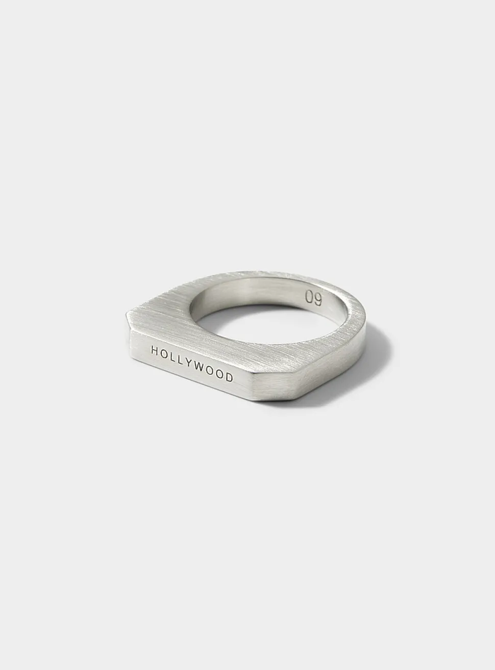 Hollywood ring