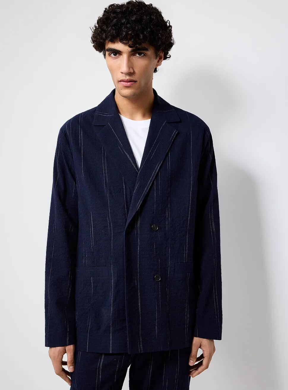 Irregular stripe seersucker jacket