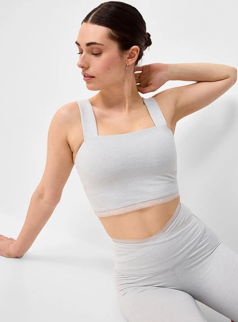 Lace trim straight neck heather bra